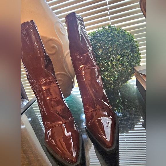 Brown Patent Leather Boots - Picture 8 of 9